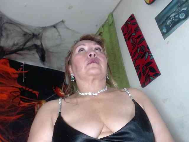 Kazsandra webcam