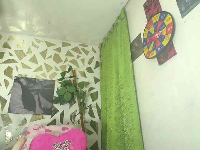 Kazsandra webcam
