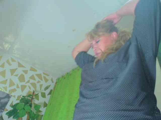Kazsandra webcam