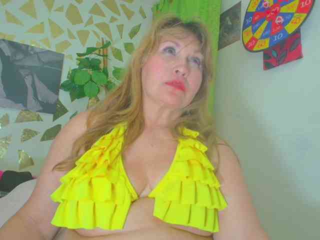 Kazsandra webcam