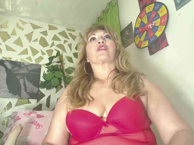 Kazsandra webcam