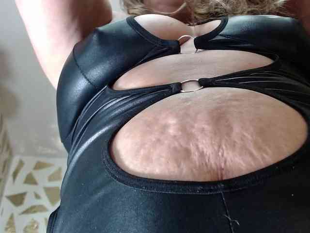 Kazsandra webcam