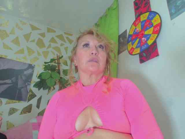 Kazsandra webcam