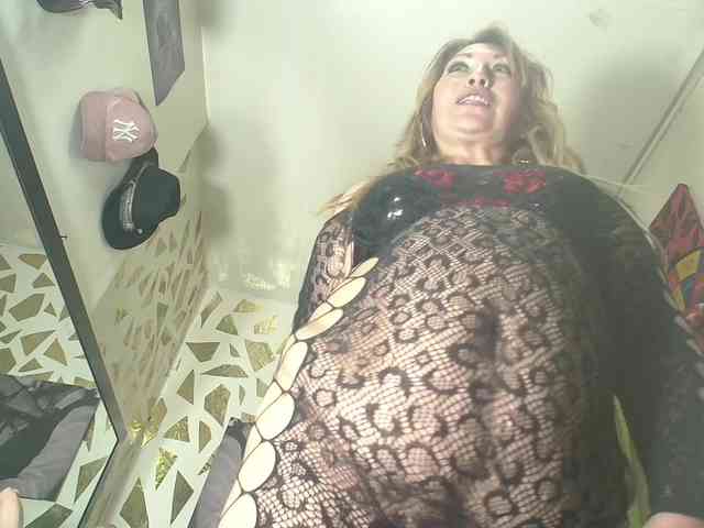 Kazsandra webcam