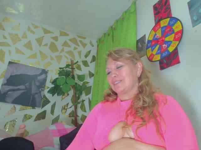 Kazsandra webcam