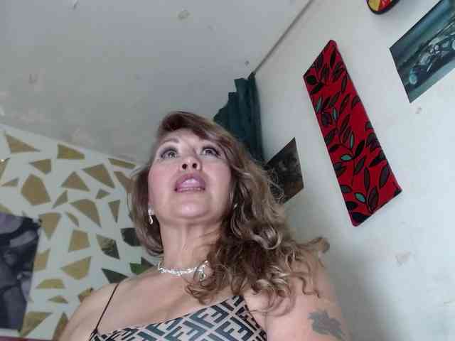 Kazsandra webcam