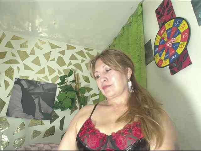 Kazsandra webcam