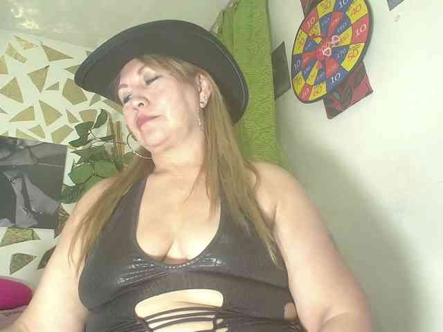 Kazsandra webcam