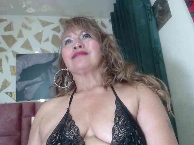 Kazsandra webcam