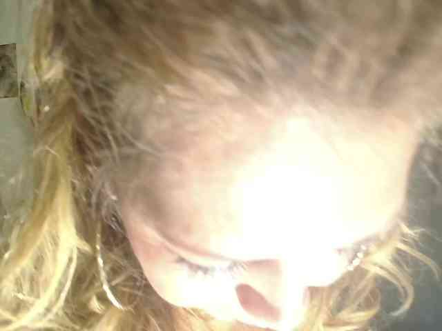Kazsandra webcam