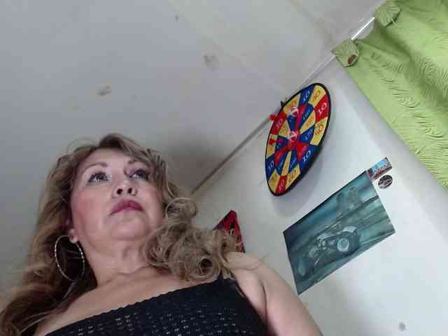 Kazsandra webcam