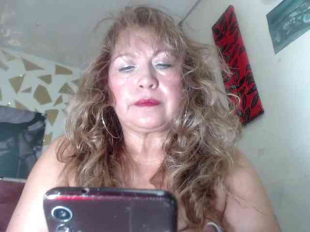 Kazsandra webcam