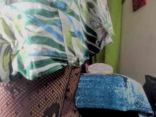 Kazsandra Live Webcam on BongaCams