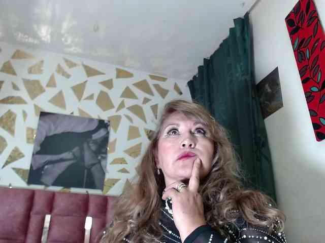 Kazsandra webcam