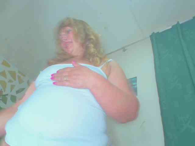 Kazsandra webcam