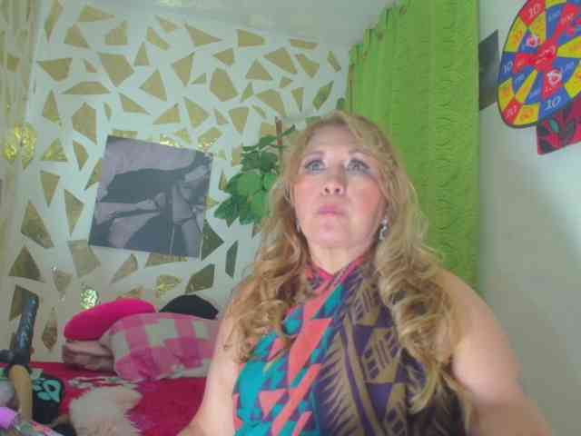 Kazsandra webcam