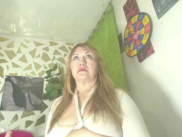 Kazsandra webcam