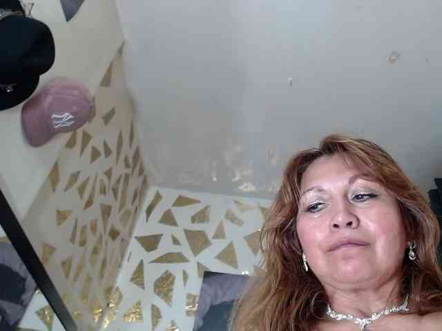 Kazsandra Live Webcam on BongaCams