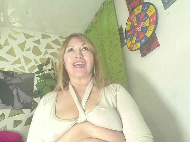 Kazsandra webcam