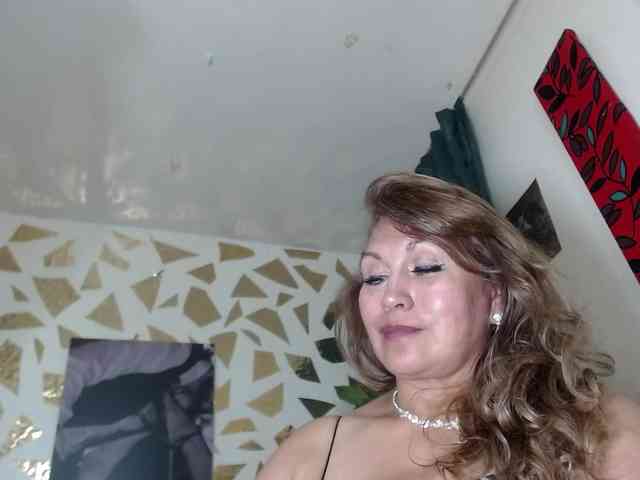 Kazsandra webcam