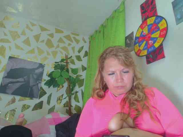 Kazsandra webcam
