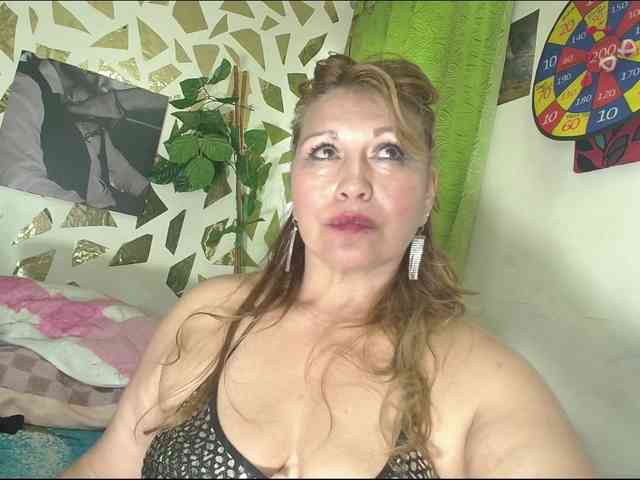 Kazsandra webcam