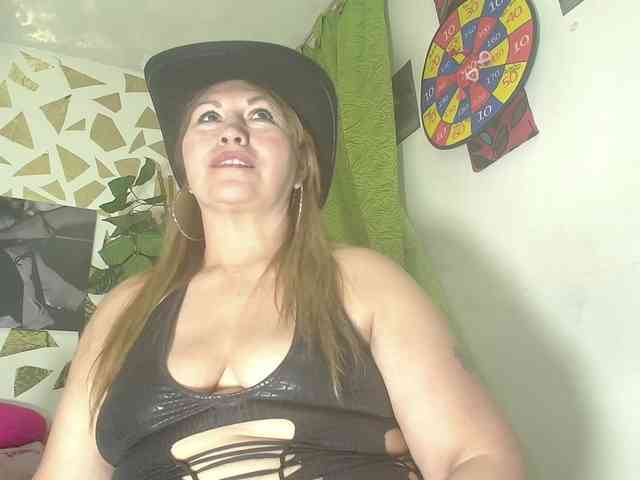Kazsandra webcam