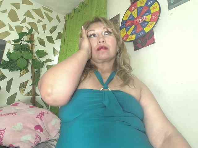 Kazsandra webcam