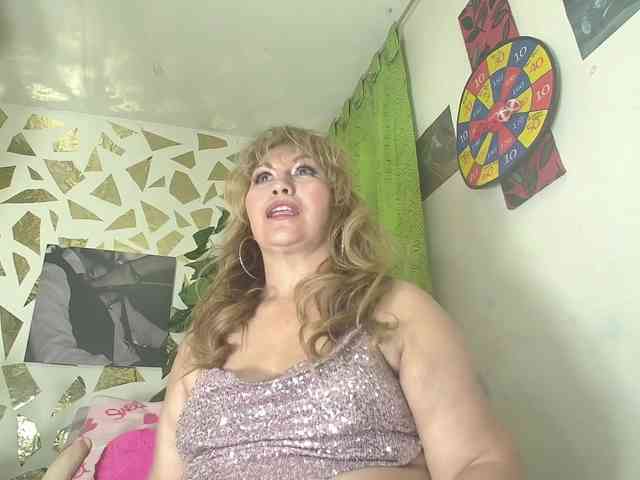 Kazsandra webcam