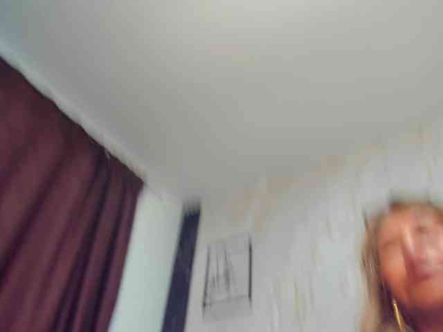 Kazsandra webcam