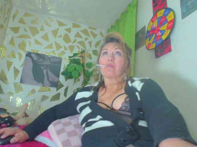 Kazsandra webcam