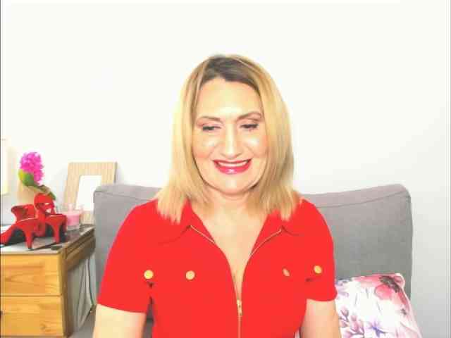IsabellaExperienced webcam