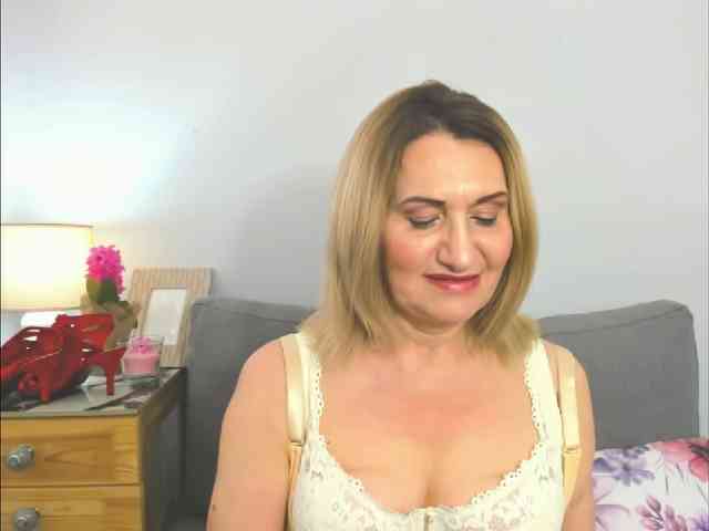 IsabellaExperienced webcam