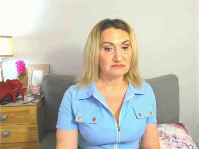 IsabellaExperienced webcam