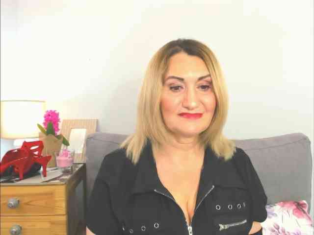 IsabellaExperienced webcam