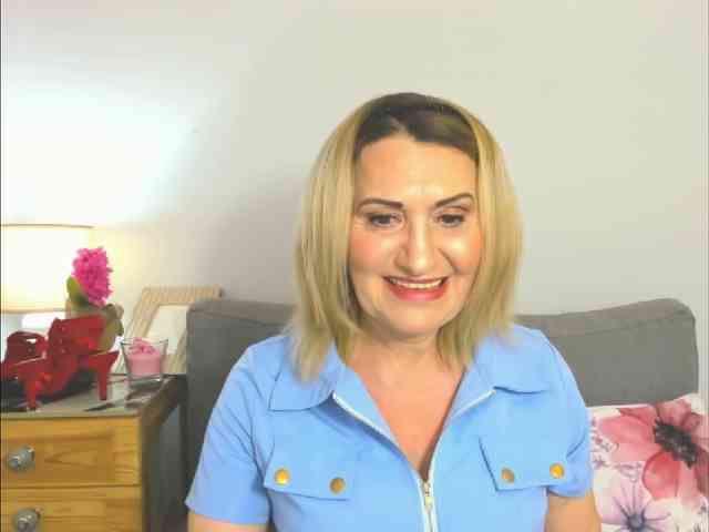 IsabellaExperienced webcam