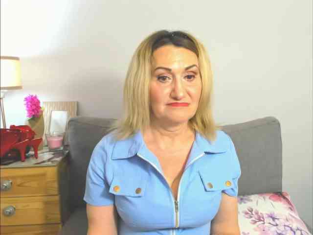 IsabellaExperienced webcam