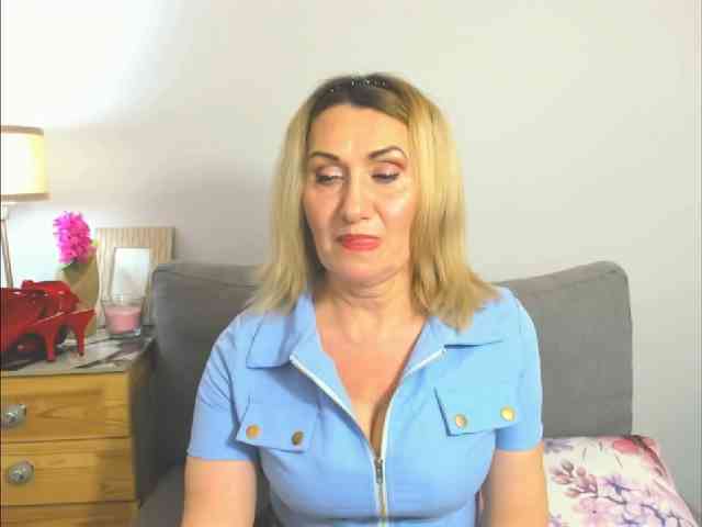 IsabellaExperienced webcam