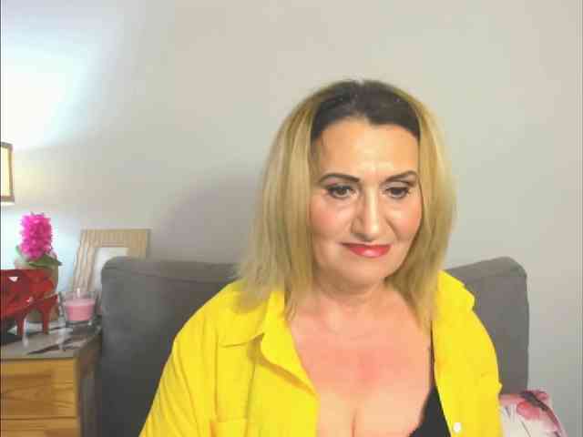 IsabellaExperienced webcam