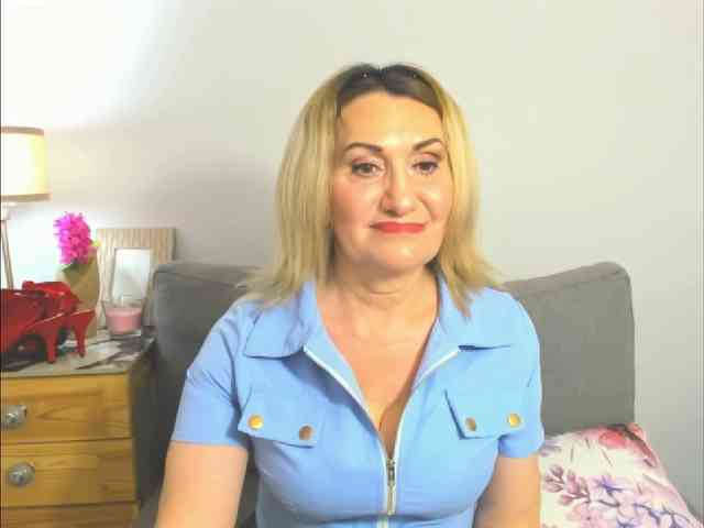 IsabellaExperienced webcam