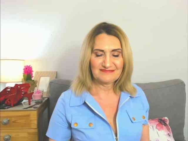 IsabellaExperienced webcam