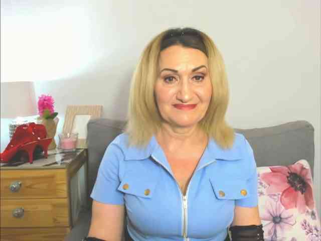 IsabellaExperienced webcam