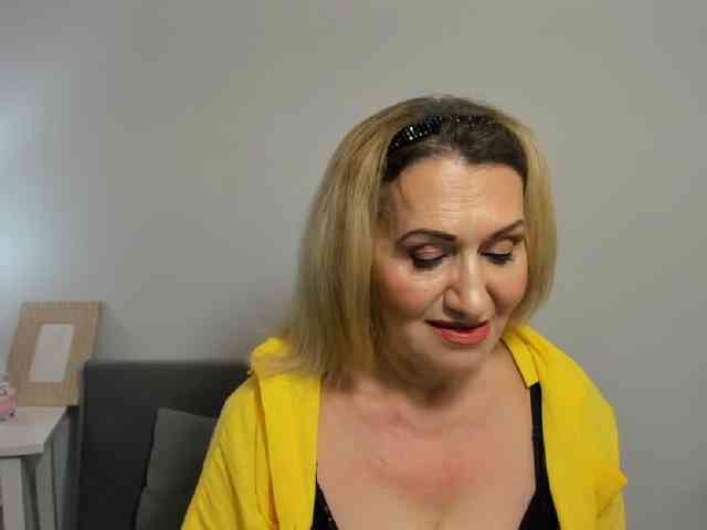 live amateur chat IsabellaExperienced