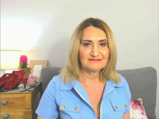 IsabellaExperienced webcam