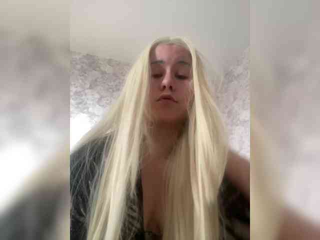 HelgaBillions webcam