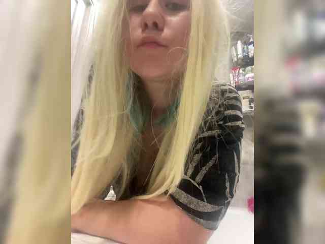hidden cam HelgaBillions