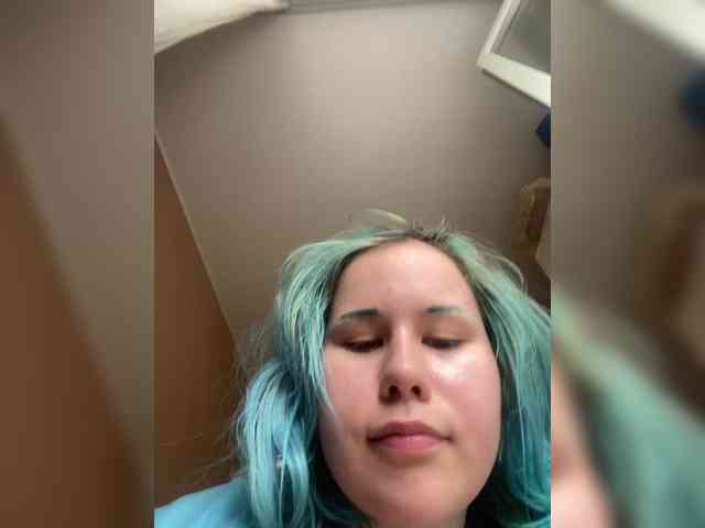 HelgaBillions webcam