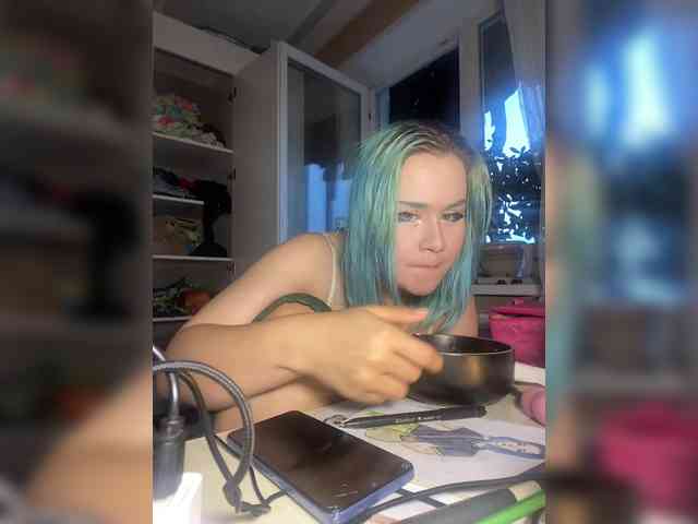 HelgaBillions webcam