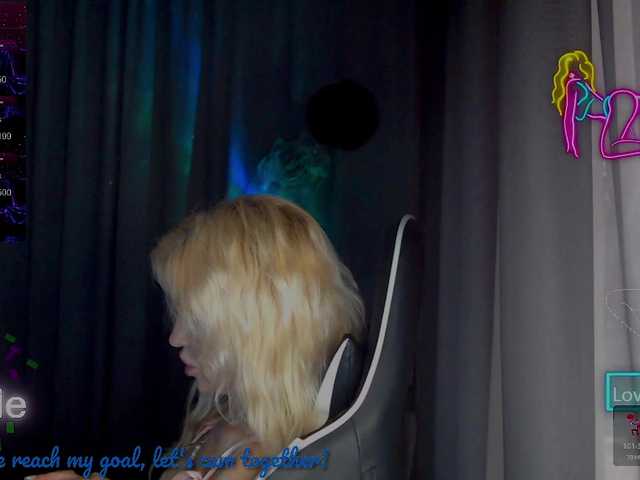 Margo77-1's BongaCams show and profile