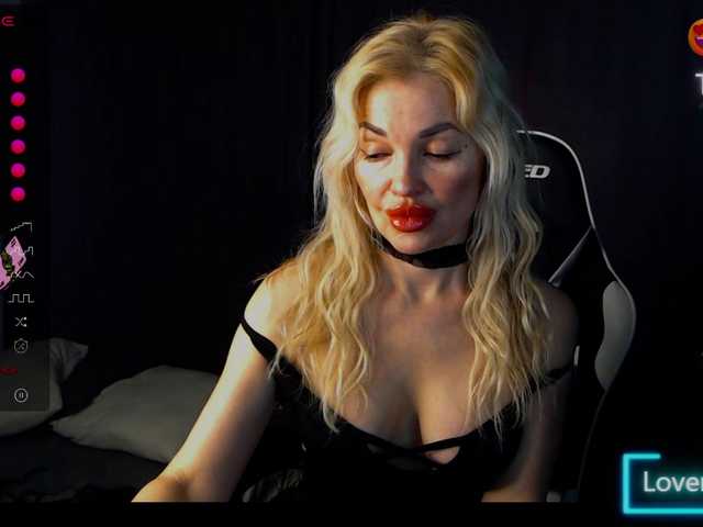 Margo77-1's BongaCams show and profile